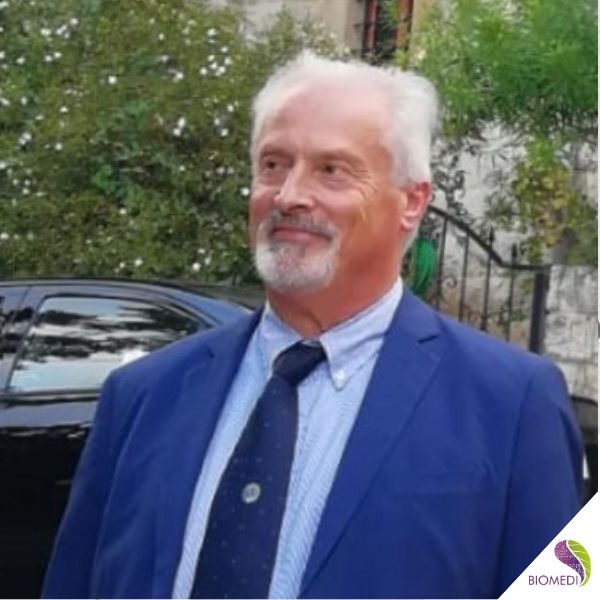 Dott. Tiziano Batani Biologo e docente, esperto in biofisica e scienze della salute, da oltre 35 anni studia le connessioni tra sistemi biologici, ambiente e coscienza.